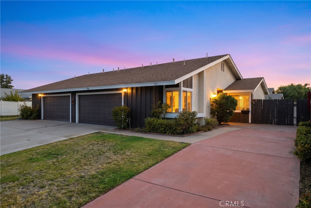 371 Red Cedar