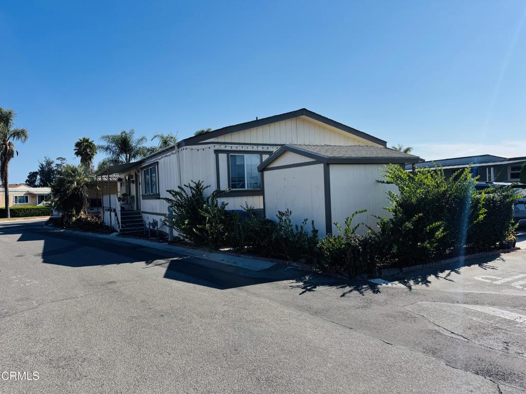 1253 Pear Avenue 105