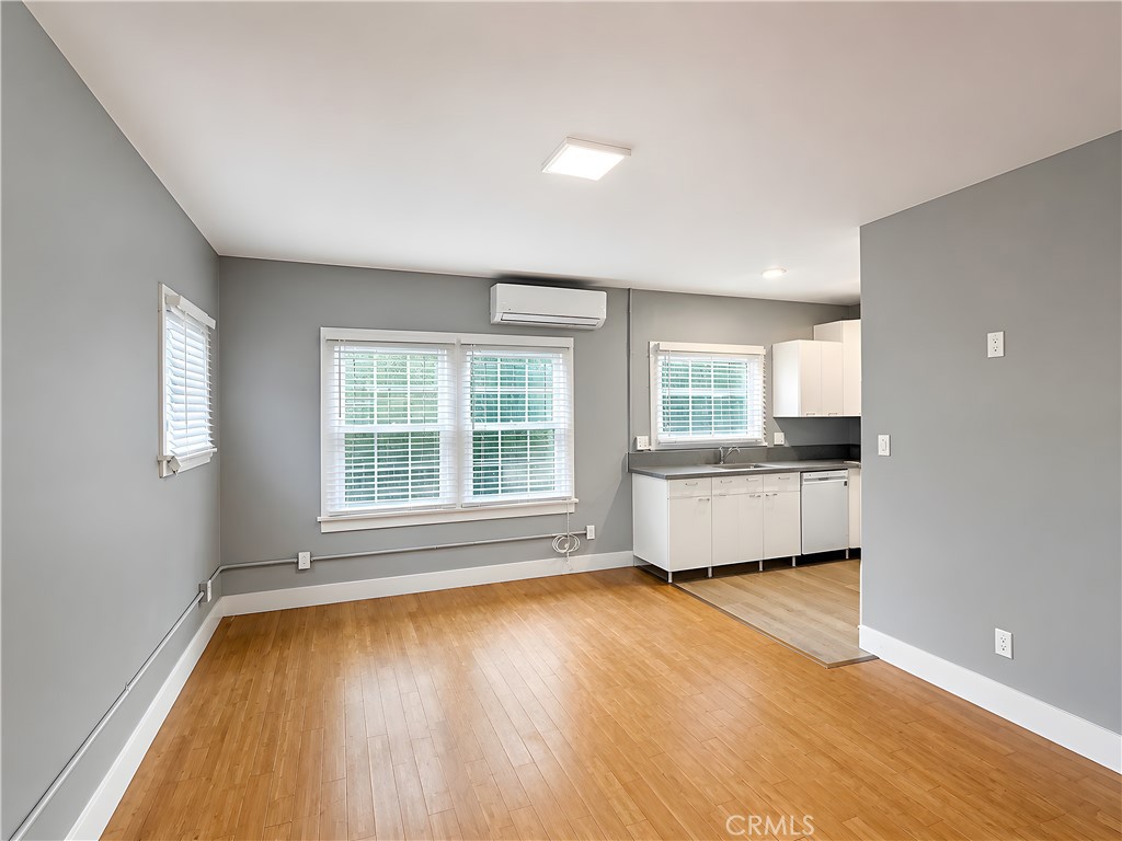 635 Elm Avenue 10
