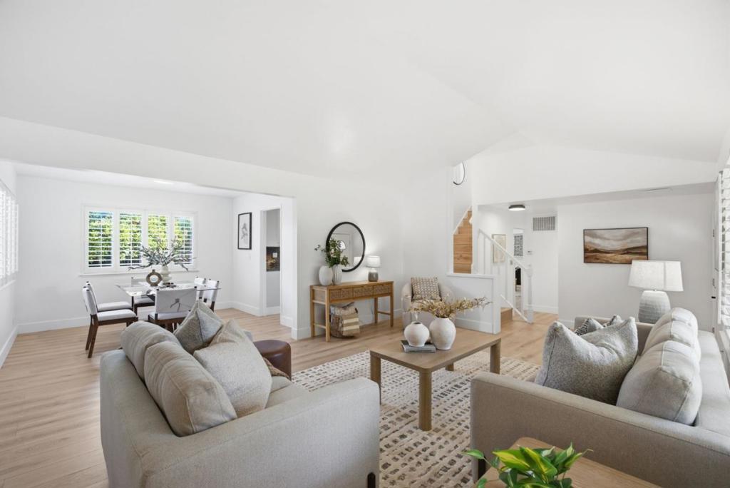 6088 Knoll Park Court