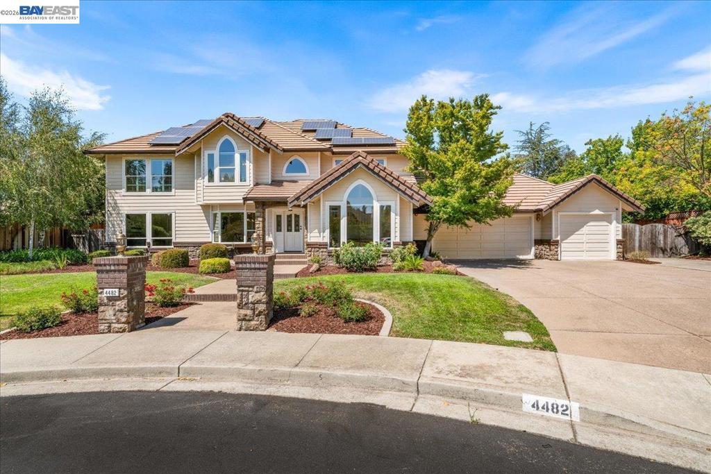 4482 Guilford