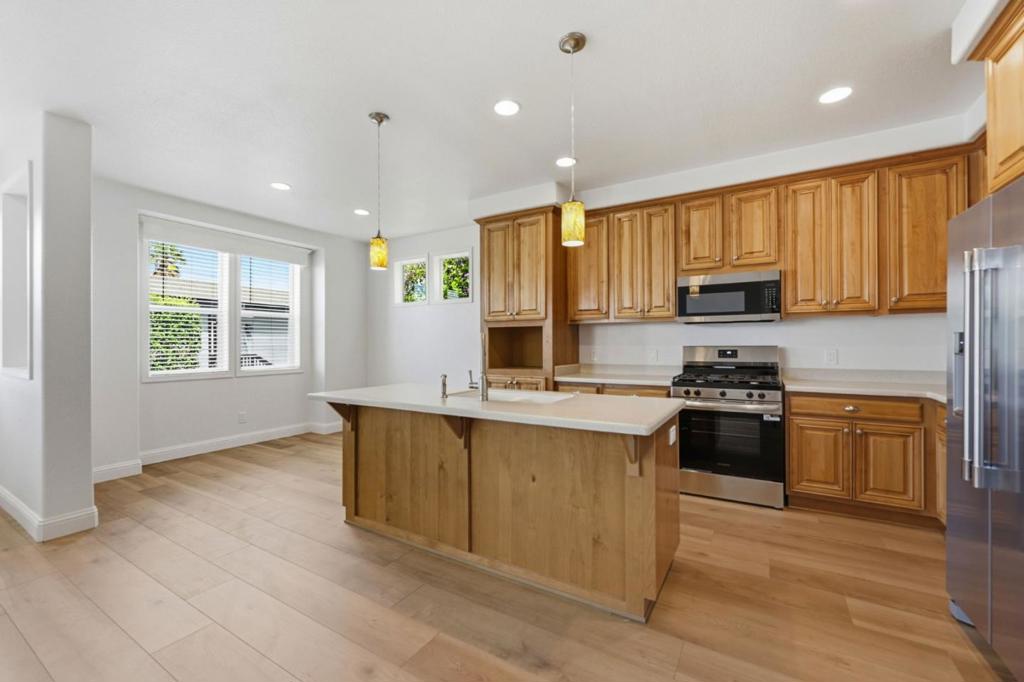 3263 Vineyard 205