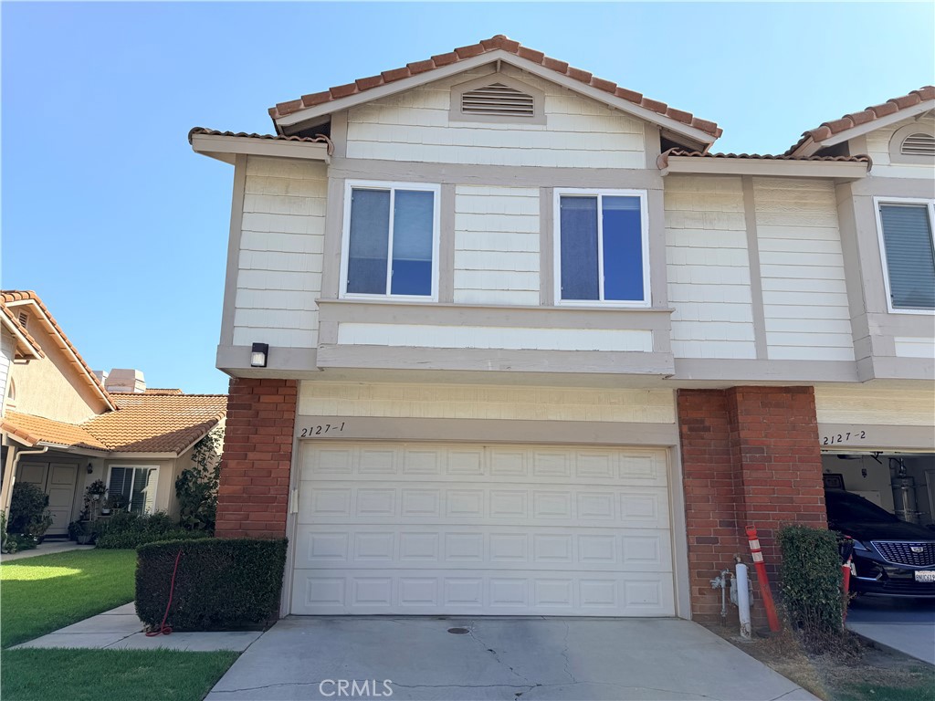 2127 Dublin Lane 1