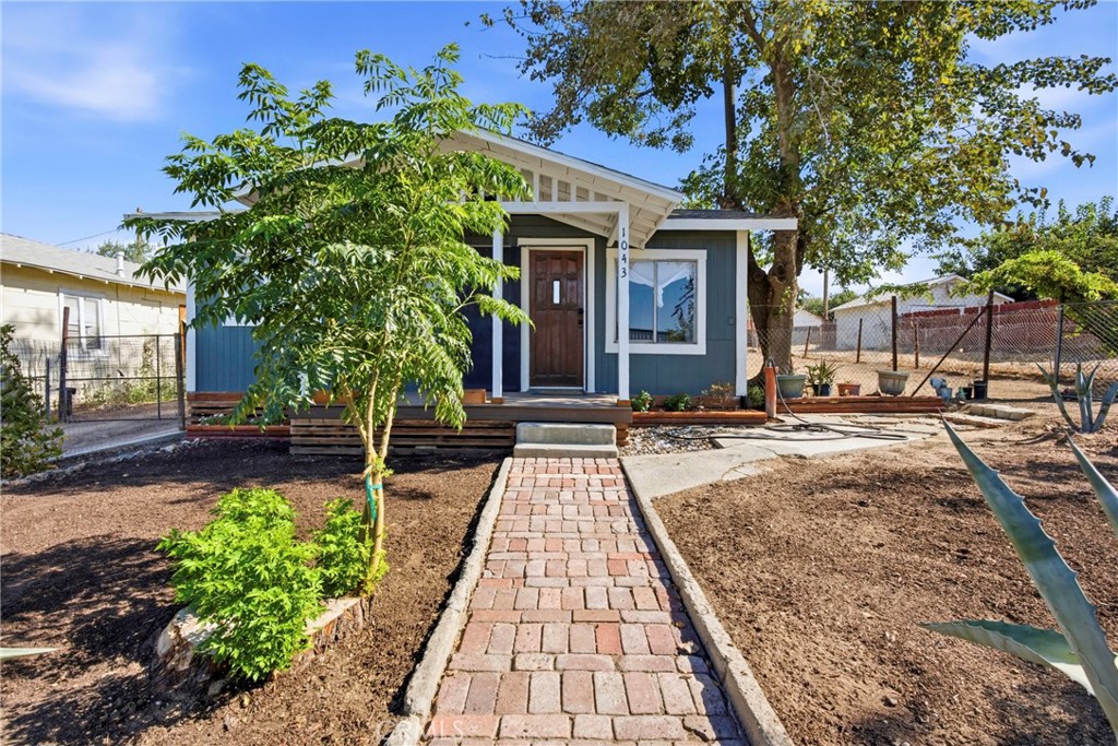 1043 Wood Street
