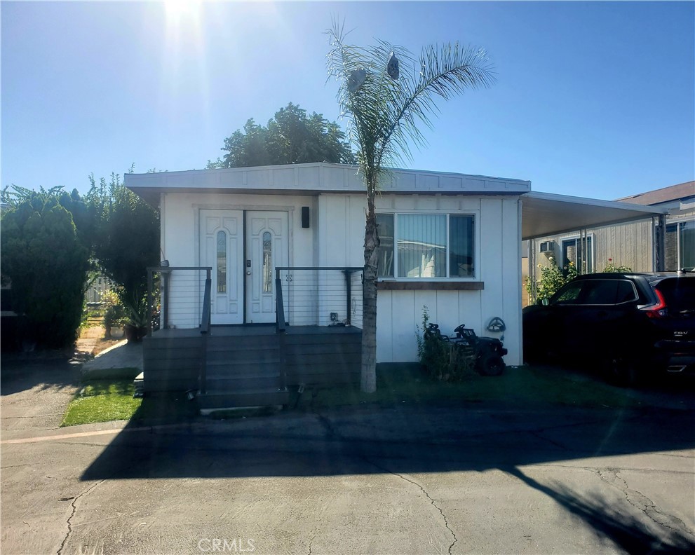 1765 PUENTE AVE 22