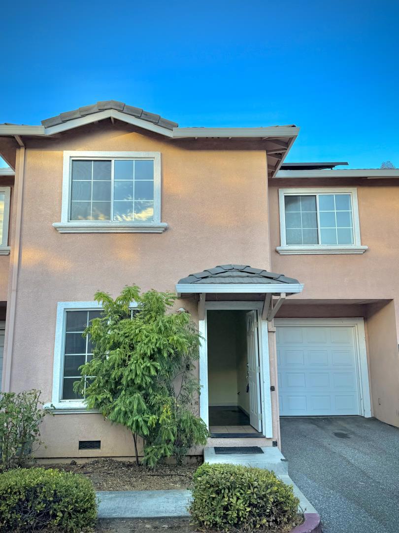 55 Estrada Court
