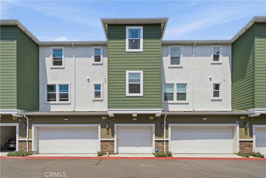 1756 Cayton Loop