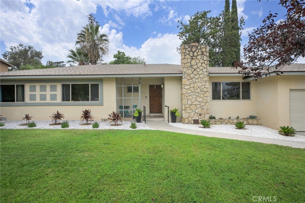 414 Via Vista Drive