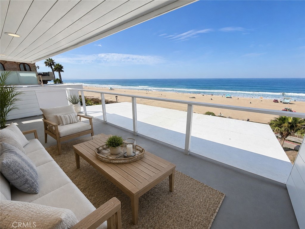3600 The Strand C