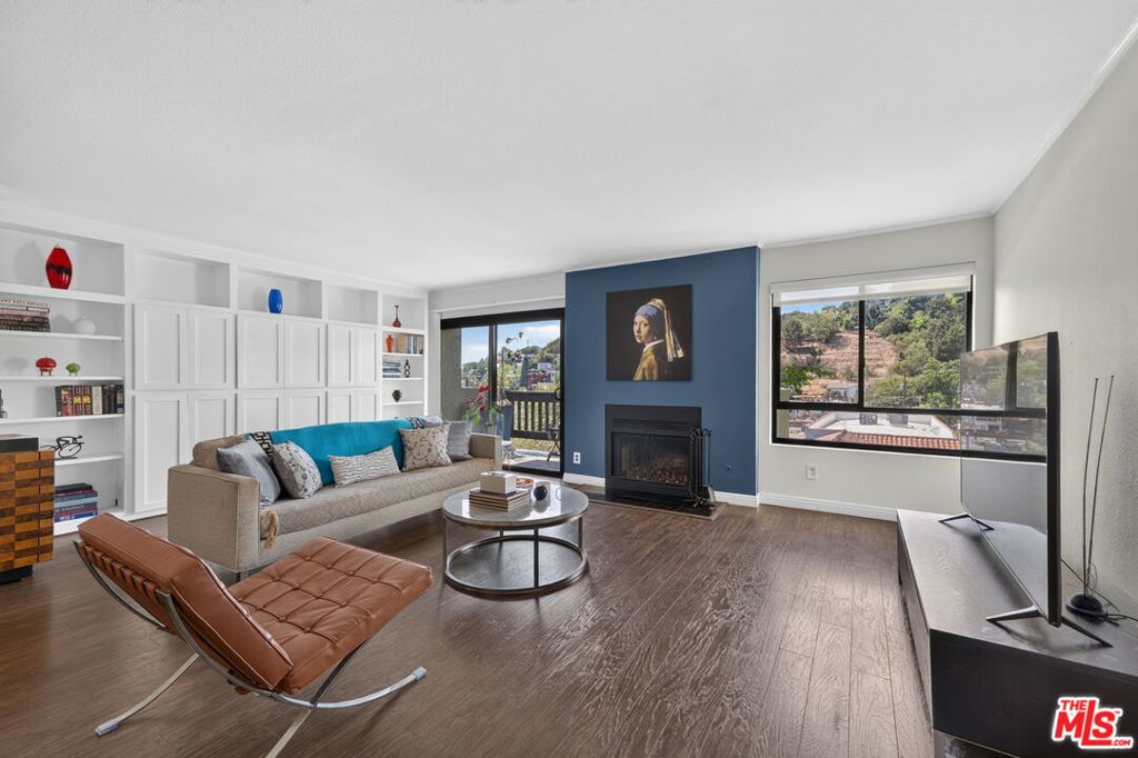 2018 Griffith Park Boulevard 219