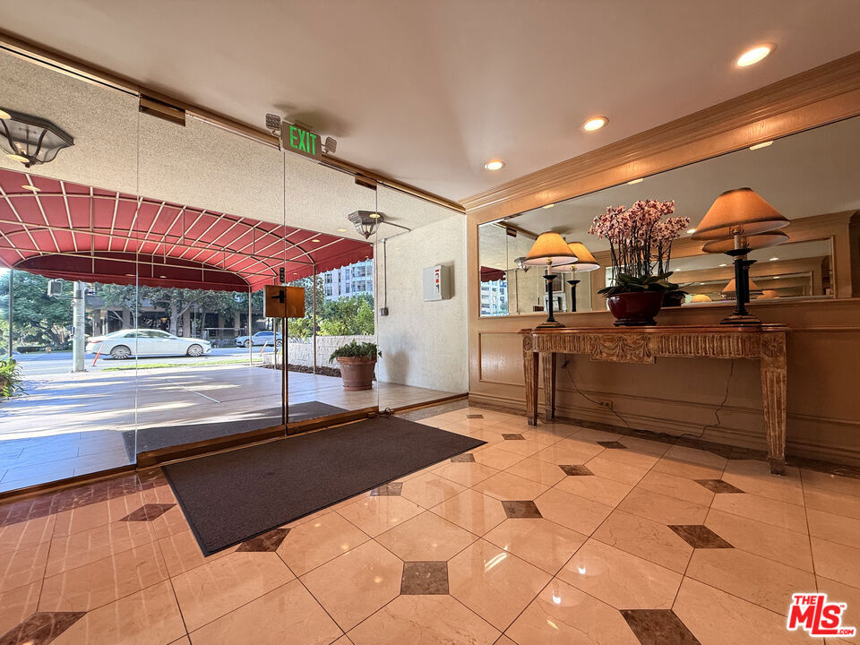 10751 Wilshire Boulevard 603