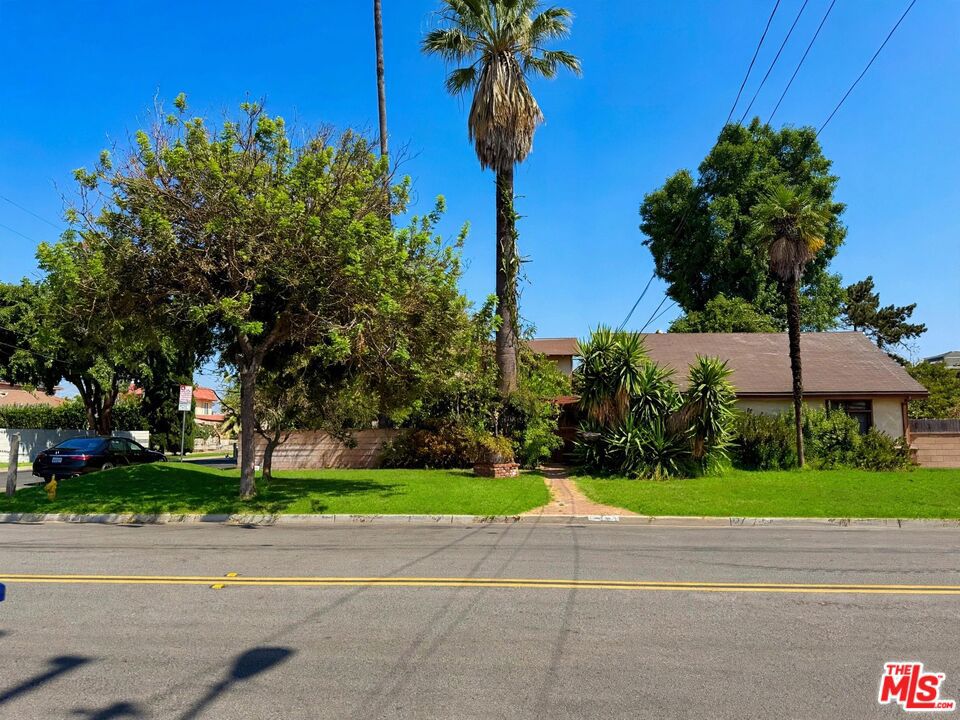 8741 Garibaldi Avenue