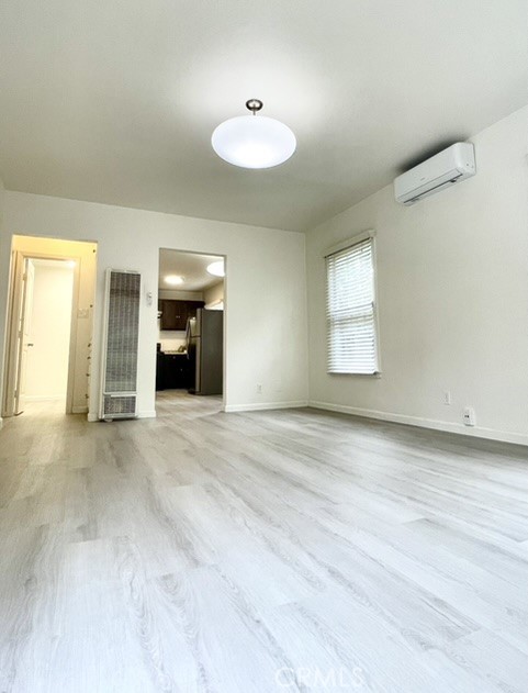 1120 N Vista