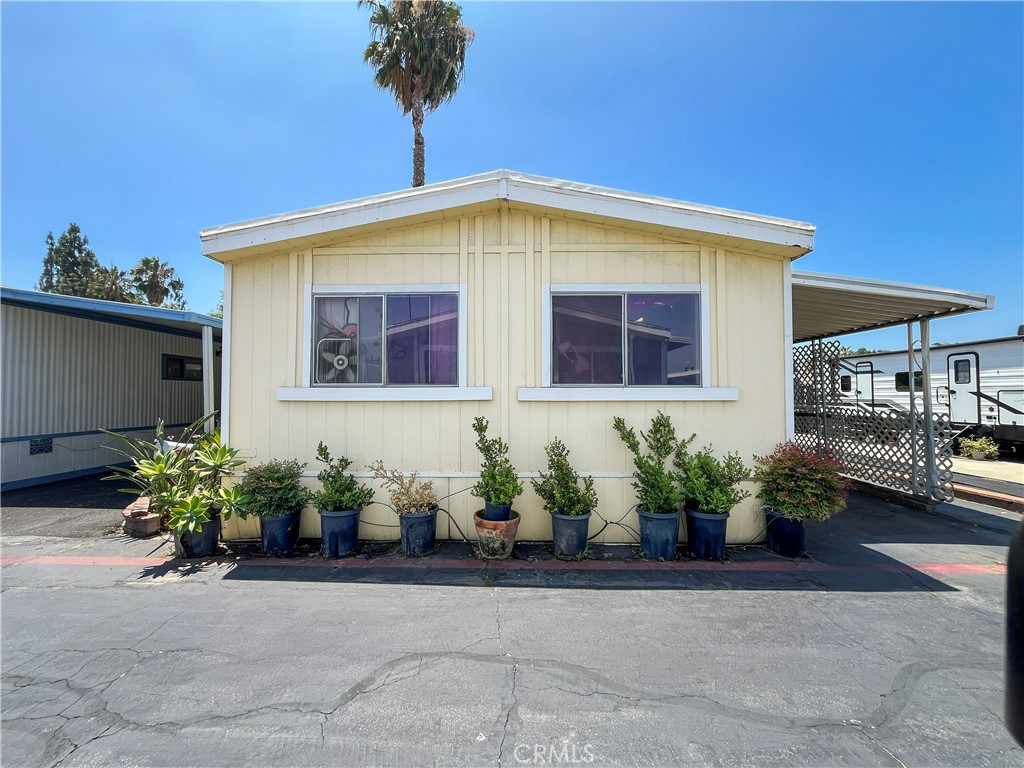 716 N Grand Avenue H5