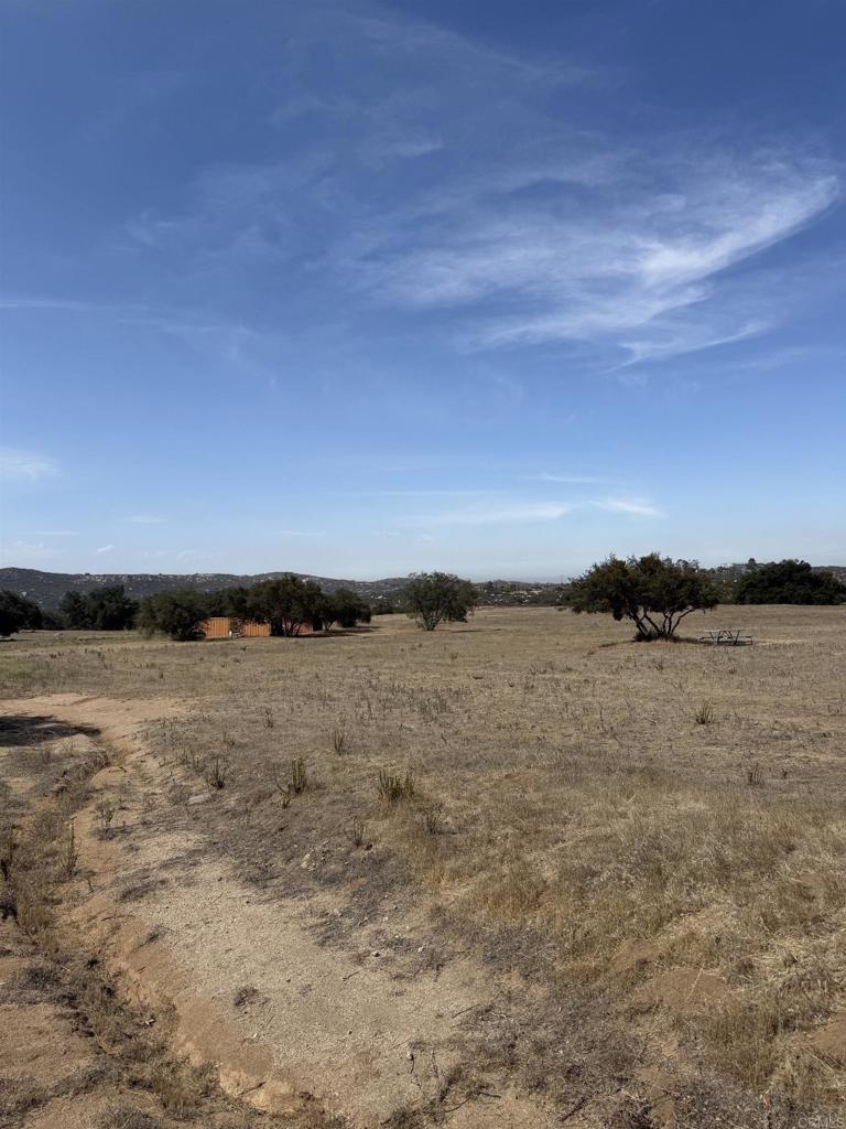 Harris Ranch Rd