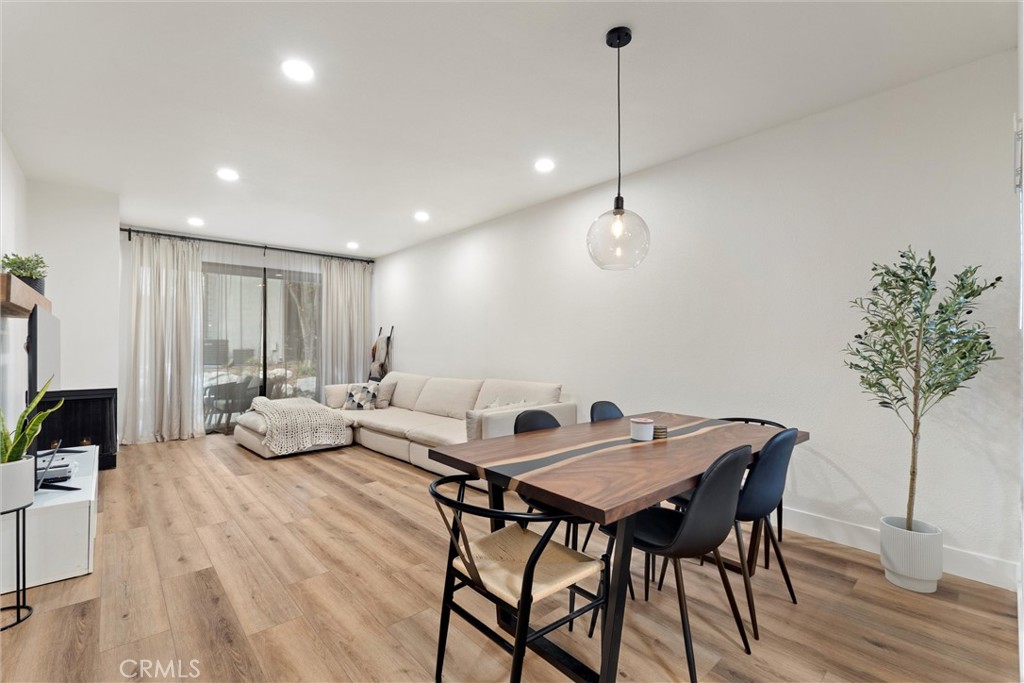 2504 W Macarthur Boulevard I