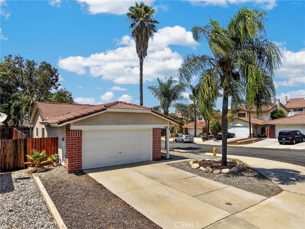 11221 Miners Trail