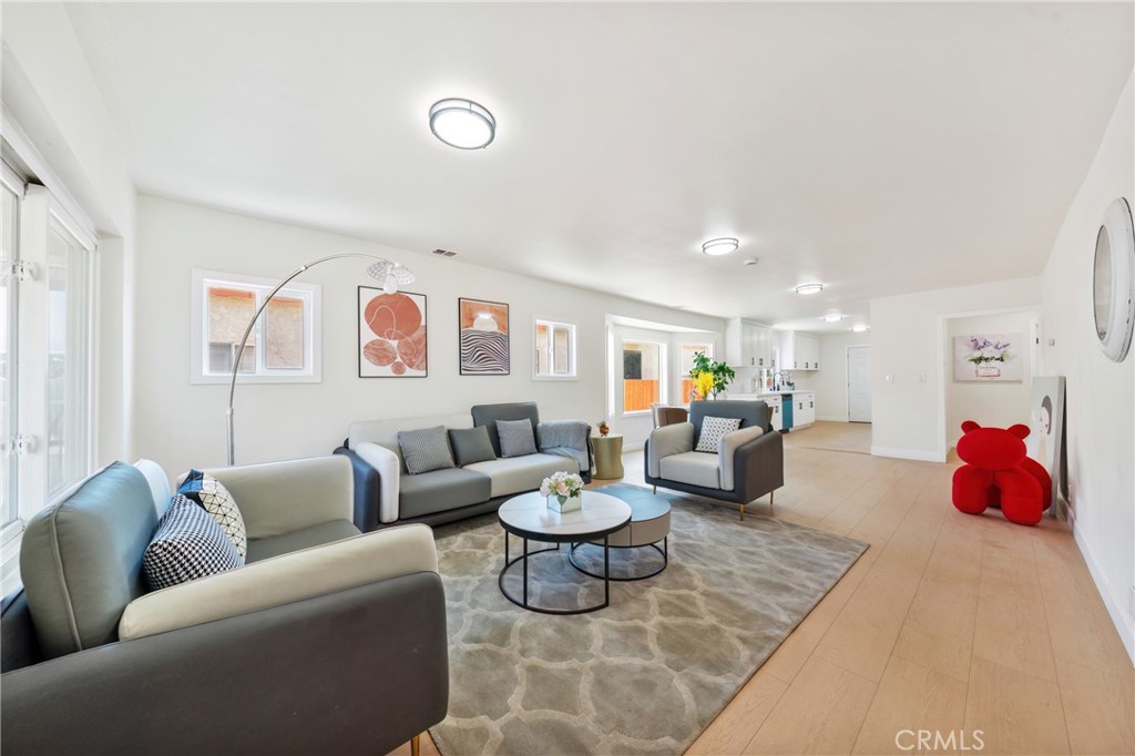 1132 W 55th Street