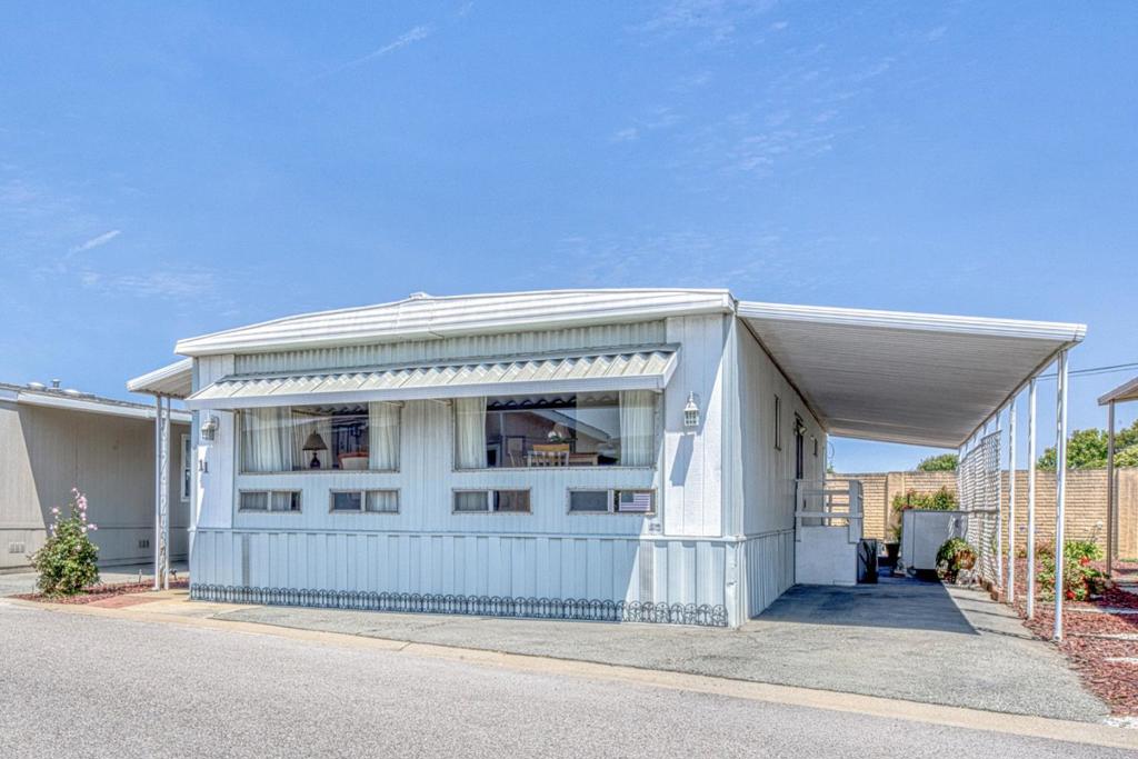 55 San Juan Grade Road 11