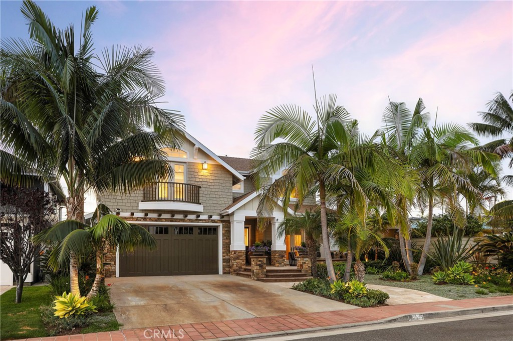 216 Avenida Princesa