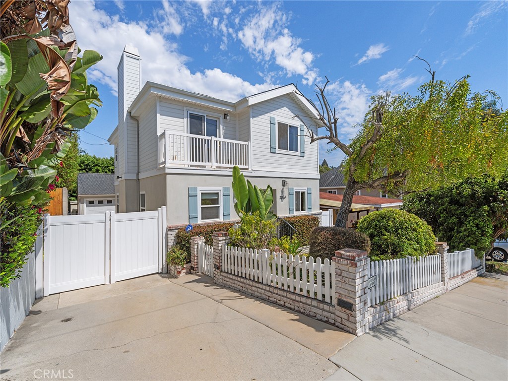 3204 Walnut