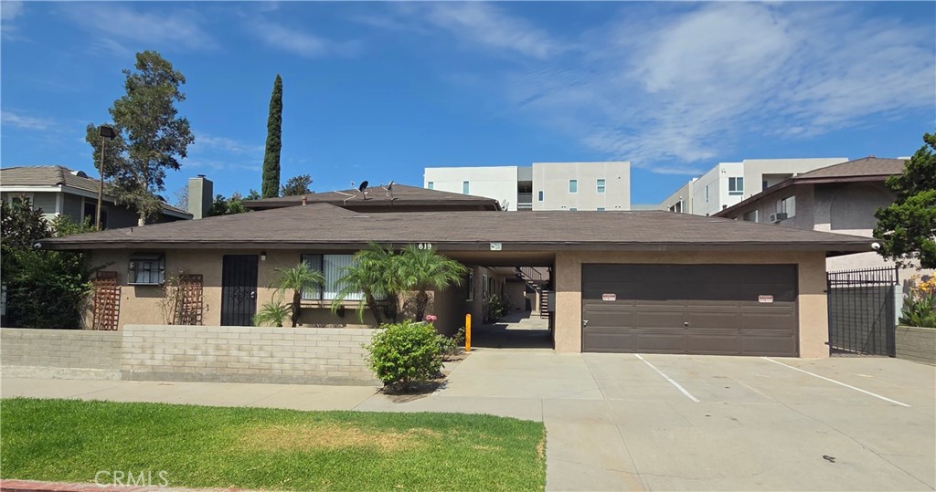 619 N Alameda Avenue