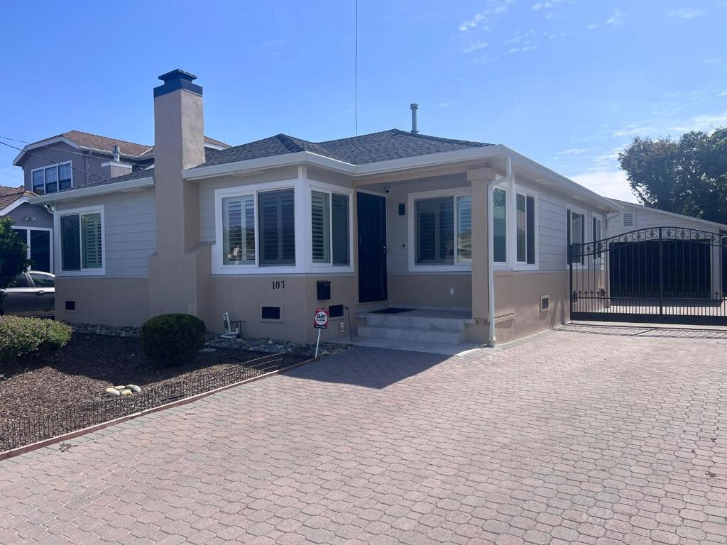 107 Mulberry Avenue