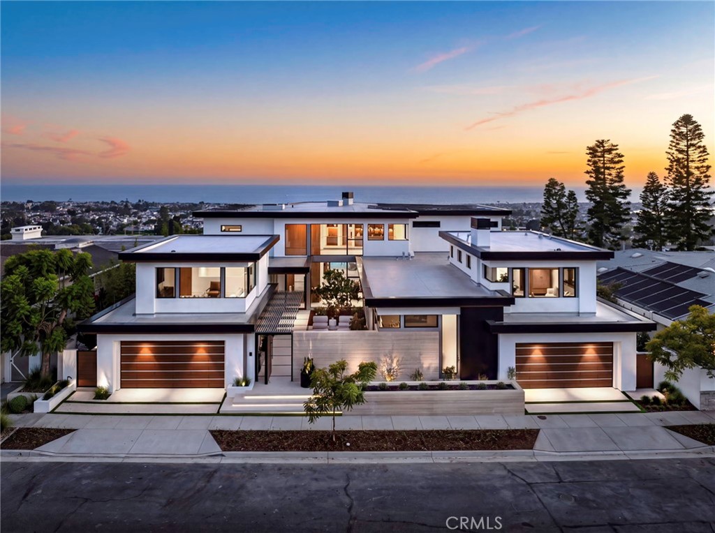 2711 Ebbtide Road