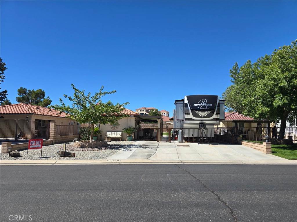 11570 Wedgewood