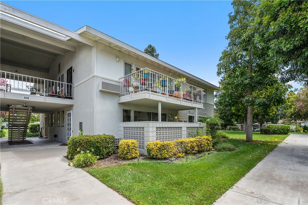 328 Avenida Carmel B