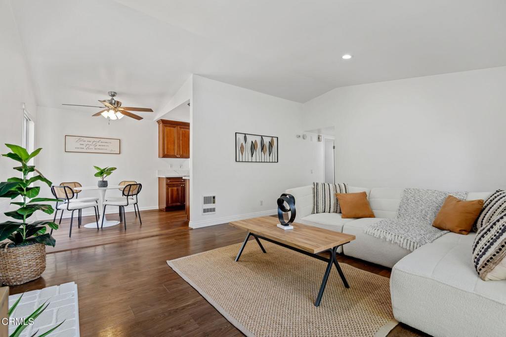 5117 Jefferson Square