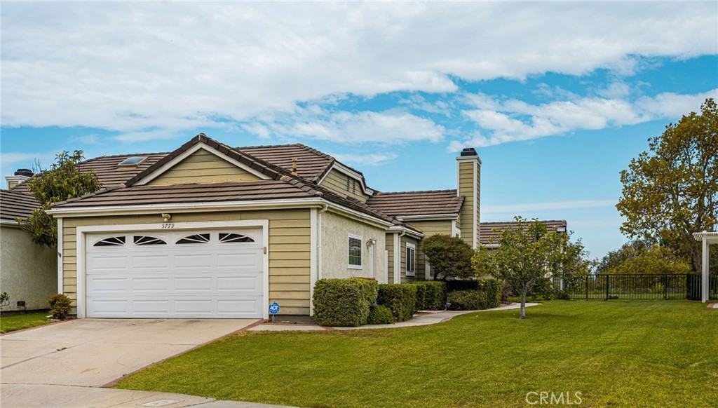 5779 E Hudson Bay
