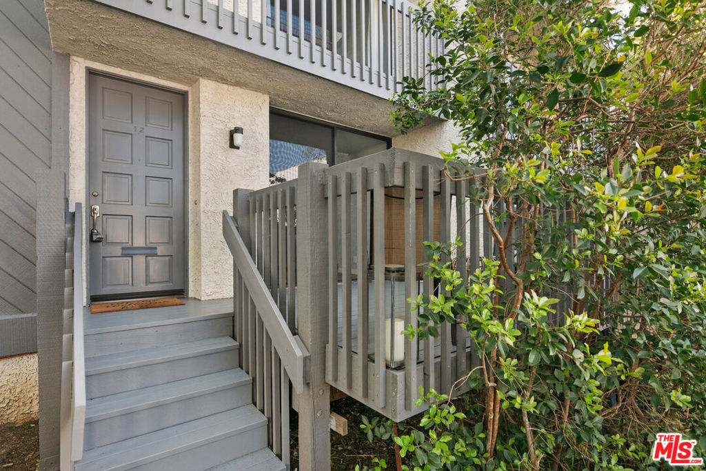 29239 Heathercliff Road 12