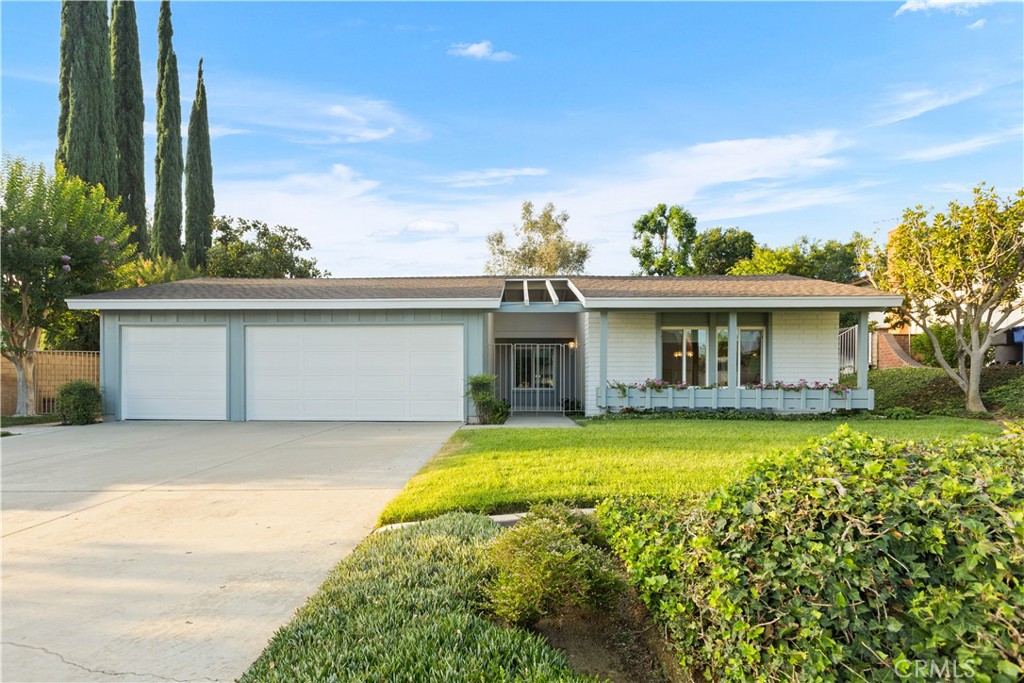 2158 Ranchwood