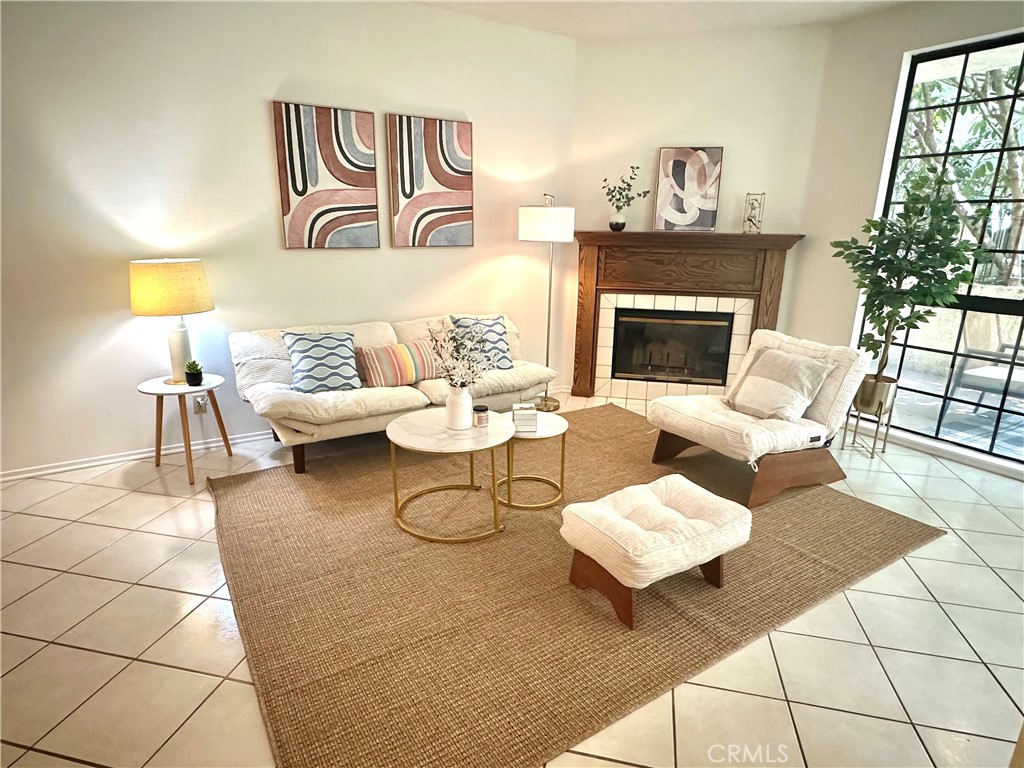 235 S Holliston 118