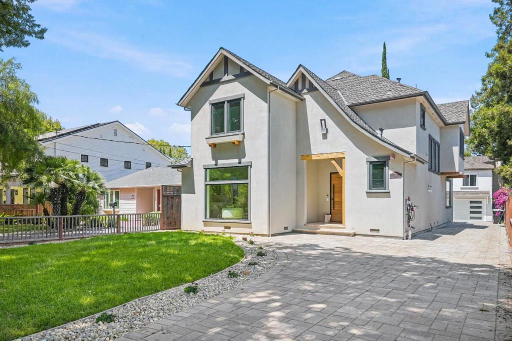 969 Franquette Avenue