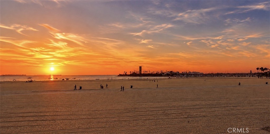 1140 E Ocean Boulevard 136