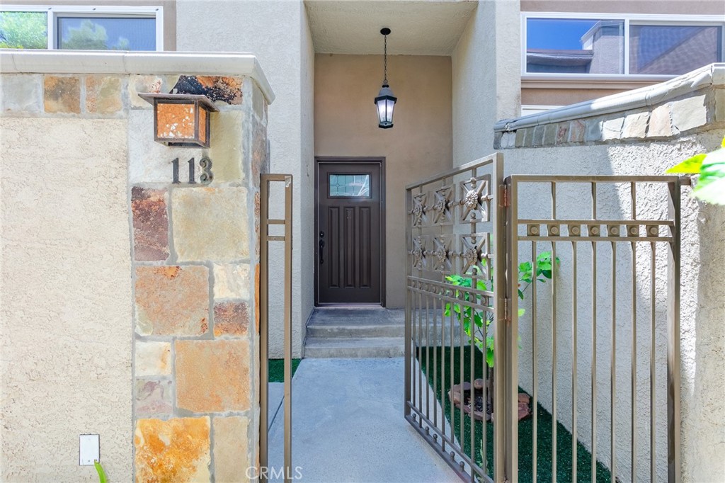21901 Lassen Street 113