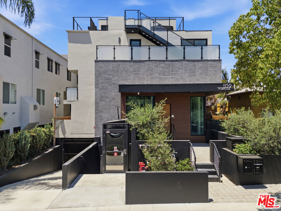 1159 N Formosa Avenue 1