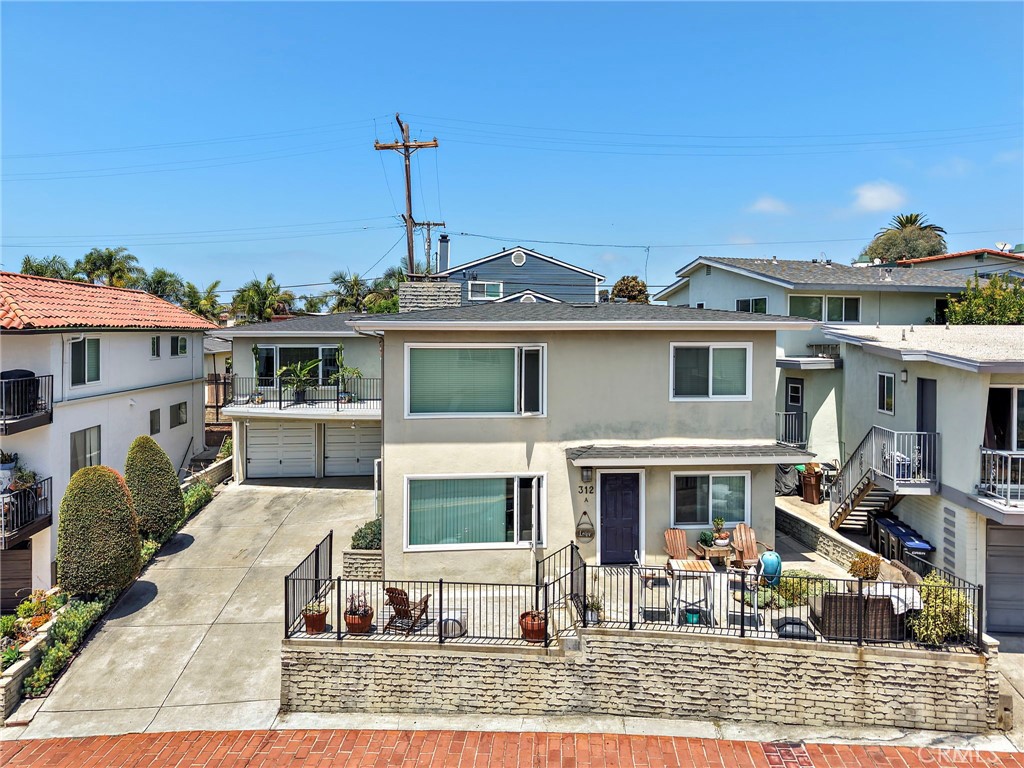 312 Avenida Del Mar