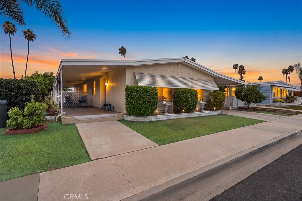 1430 Vista Grande