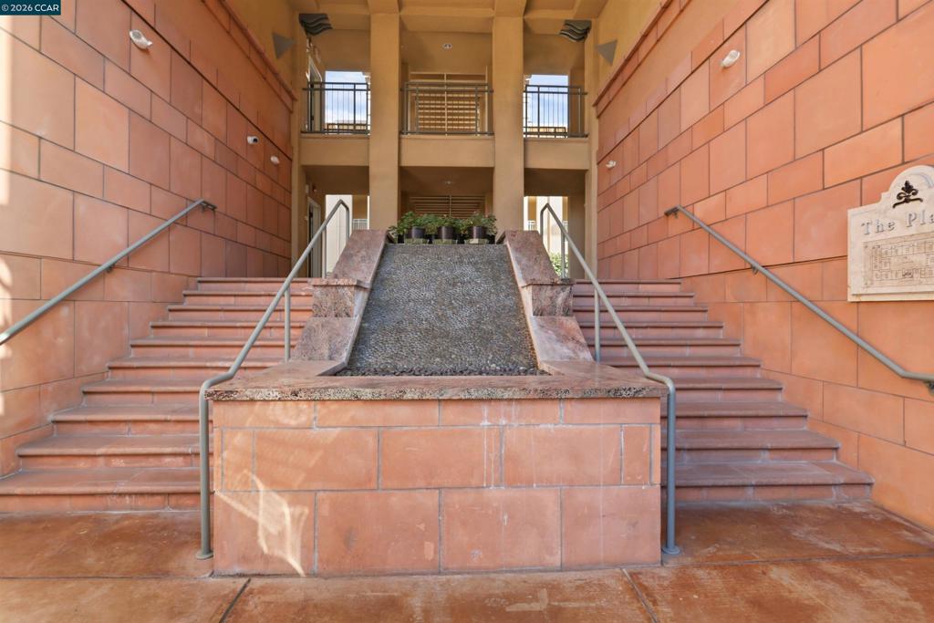 30 E Julian St 203