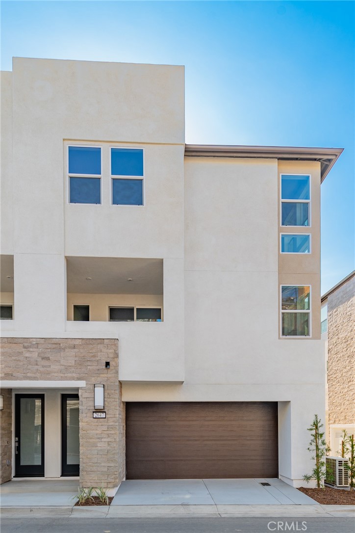 2647 Everly Dr