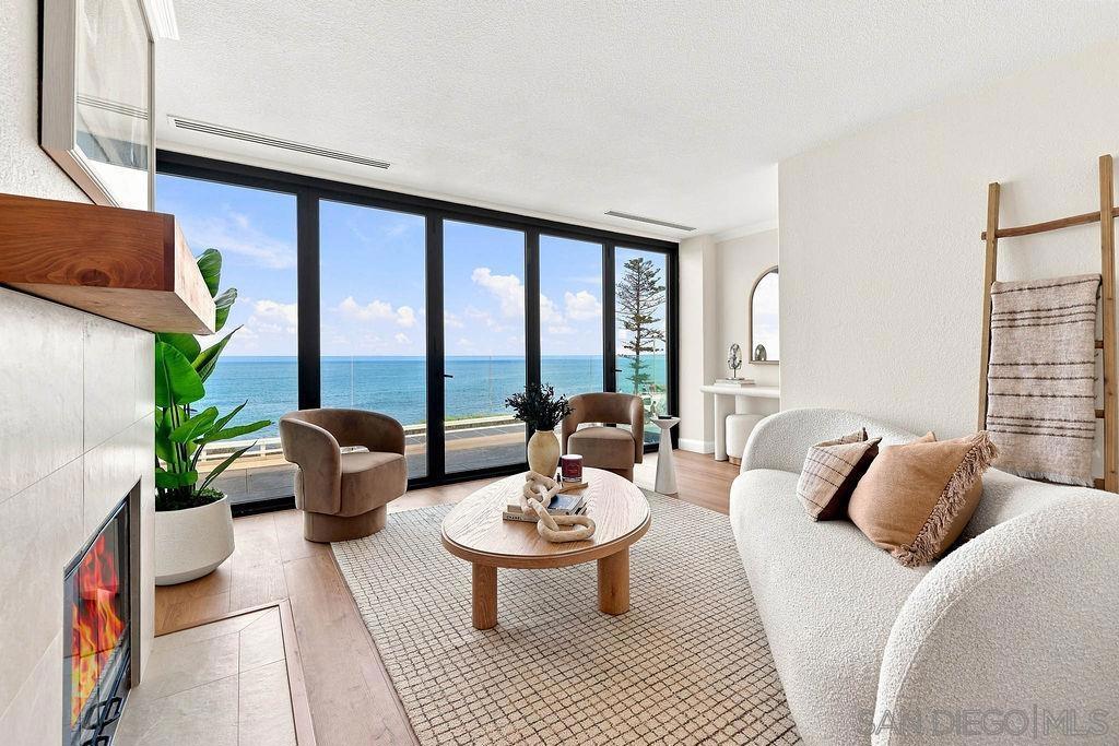939 Coast Blvd. Unit 103