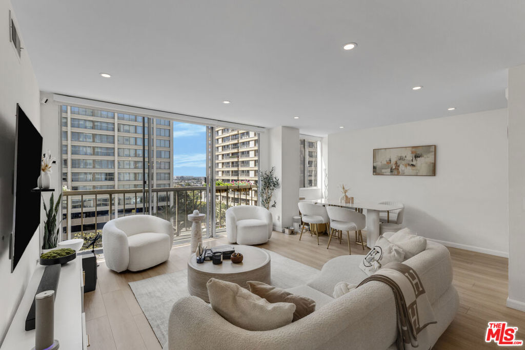 10747 Wilshire Boulevard 902