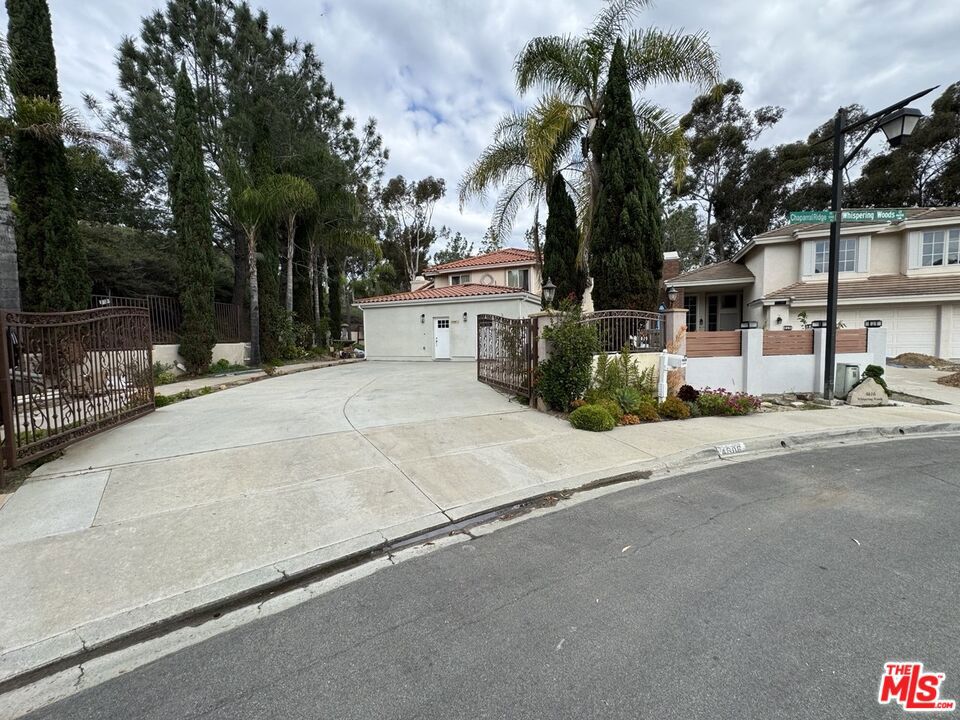4608 Whispering Wood Court 2