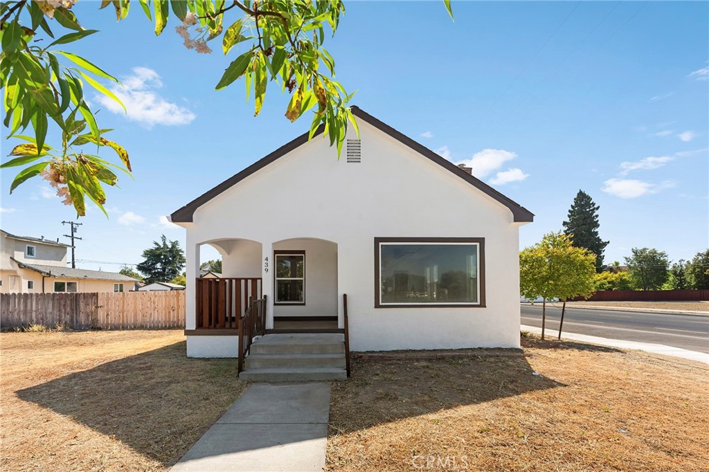 439 3rd Street