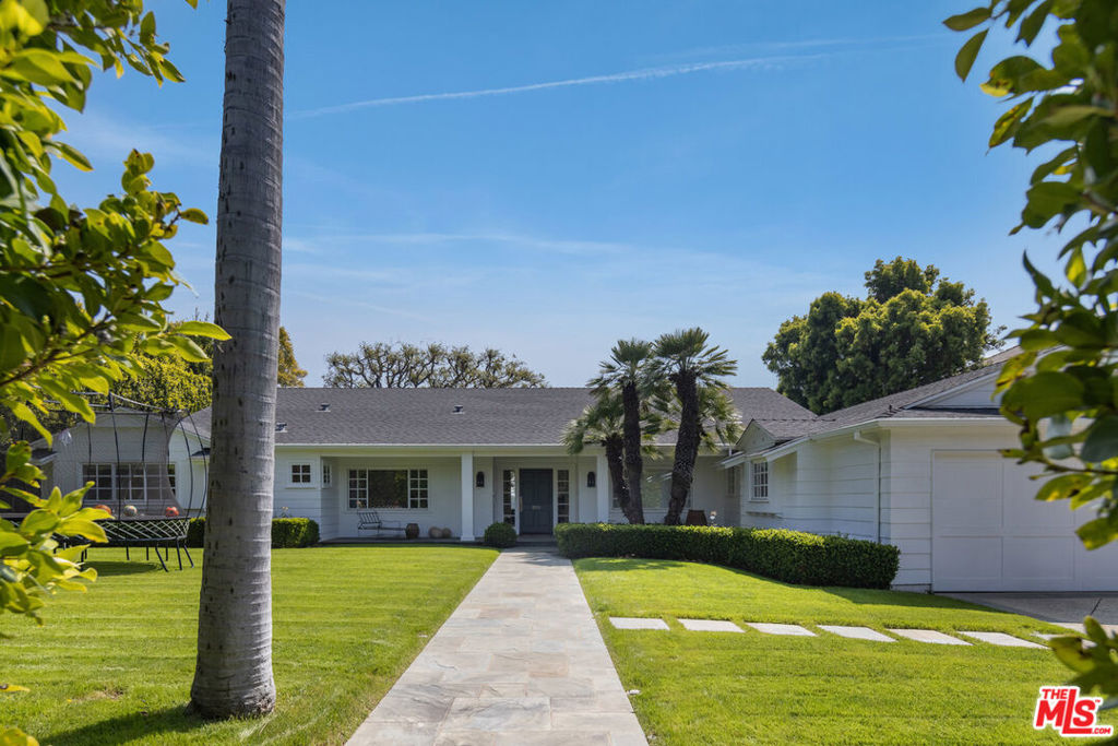 1132 Napoli Drive
