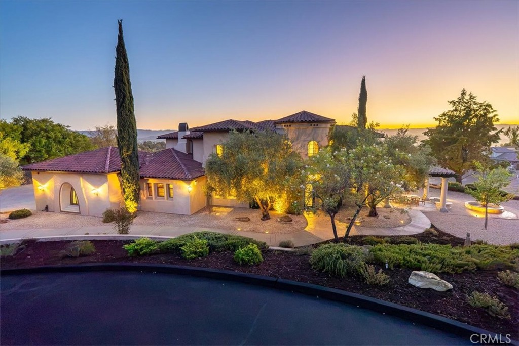 1690 Burnt Rock