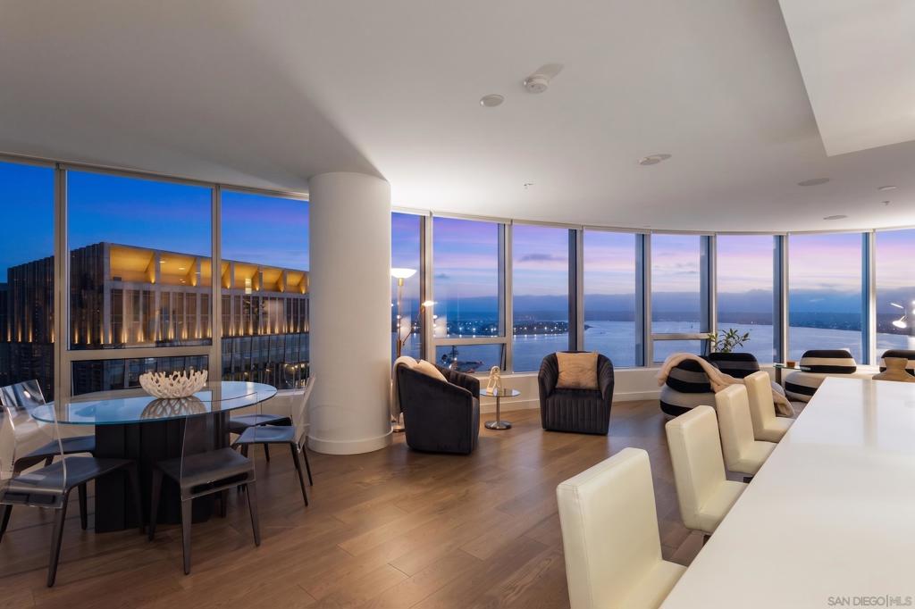 888 W E St 2602